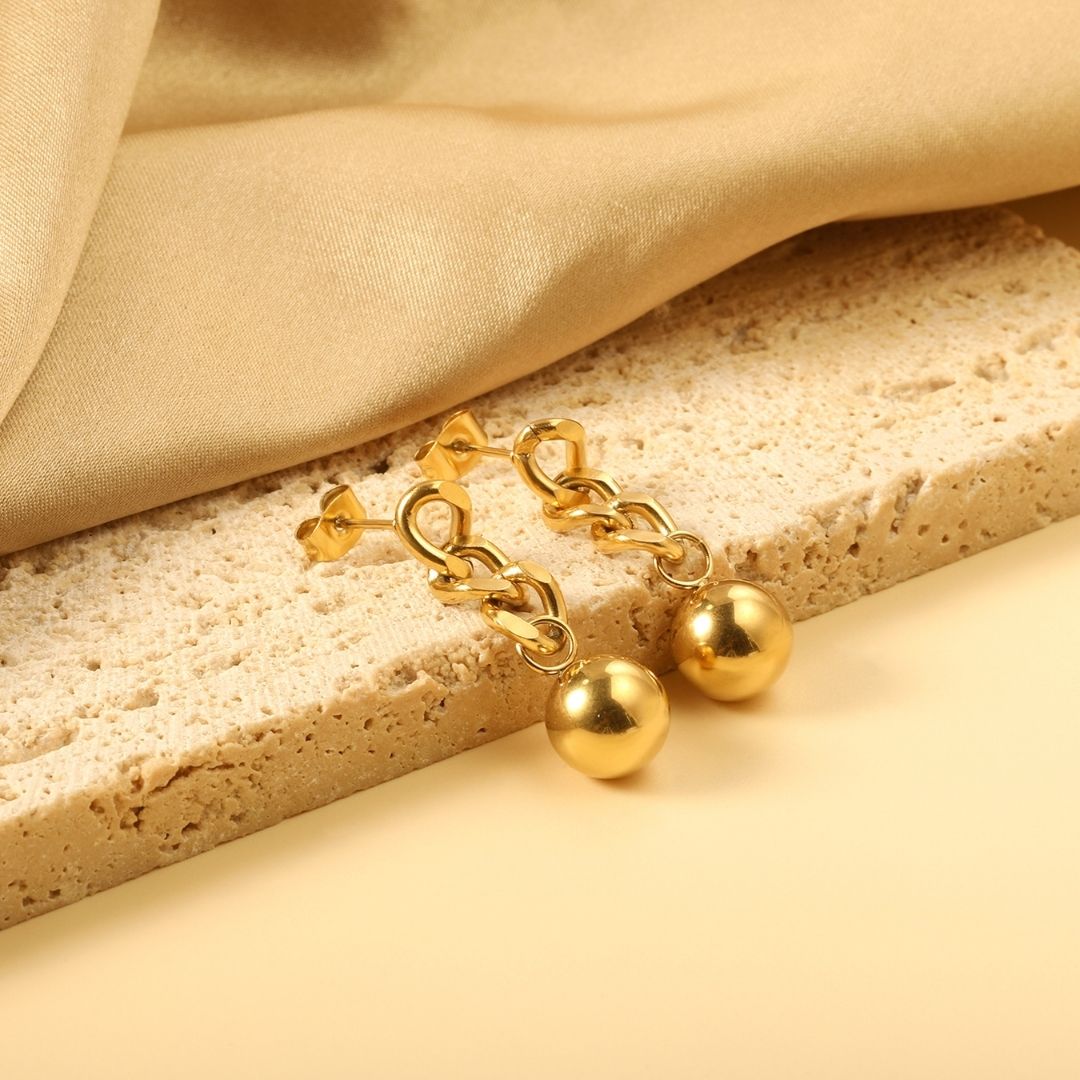 Statement Piece - Chain with Dangling Sphere Earrings