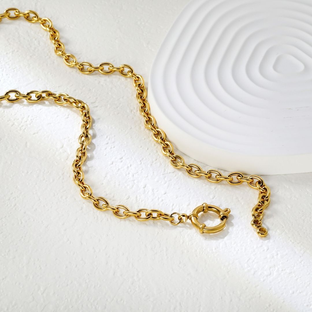 Statement Piece - O-Chain Necklace with Charm Holder