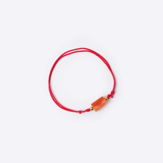 Well - balanced Red String Bracelet - Carnelian - MyMantra
