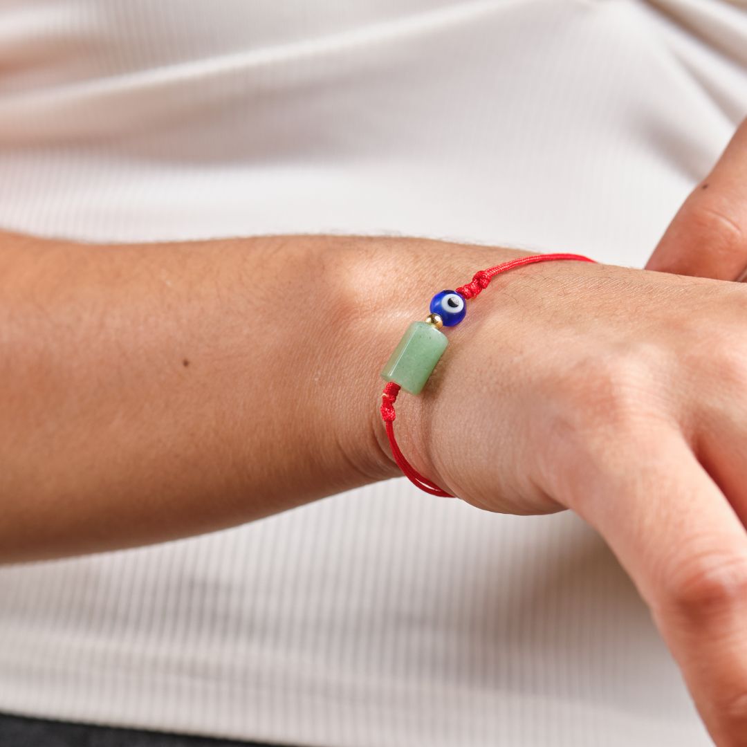 Well-Balanced Red String Bracelet – Amethyst with Evil Eye